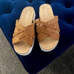 Easy Spirit Traciee Strappy Slip-On Casual Sandals Tan Size 7.5